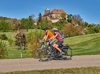 Radtour mit Ausblick zur Burg Colmberg (Colmberg/Romantisches Franken)