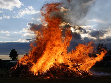 Sonnwendfeuer (Roßtal, Romantisches Franken)