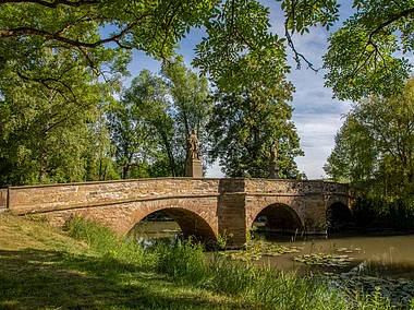 Dreibogige Sandsteinbrücke zum Findelberg (Saal a.d.Saale, Haßberge)