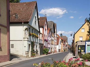 Fachwerkhäuser im Altort (Zell a.Main, Fränkisches Weinland)