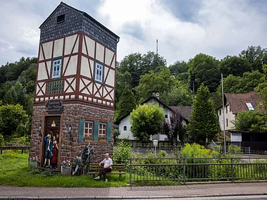 Besonderes Stromhäuschen (Leidersbach, Spessart-Mainland)