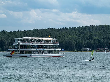 Trimaran am Großen Brombachsee (Fränkisches Seenland)