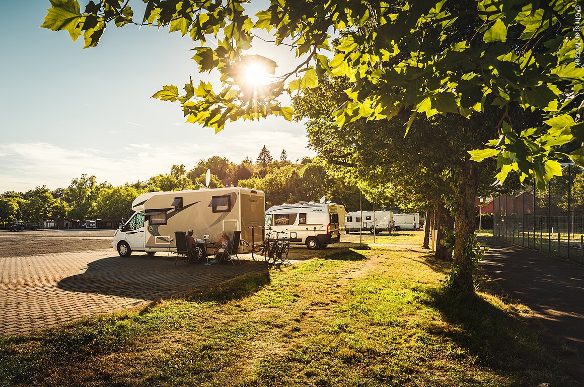 Wohnmobilstellplatz am Festplatz (Neustadt a.d.Aisch, Steigerwald)