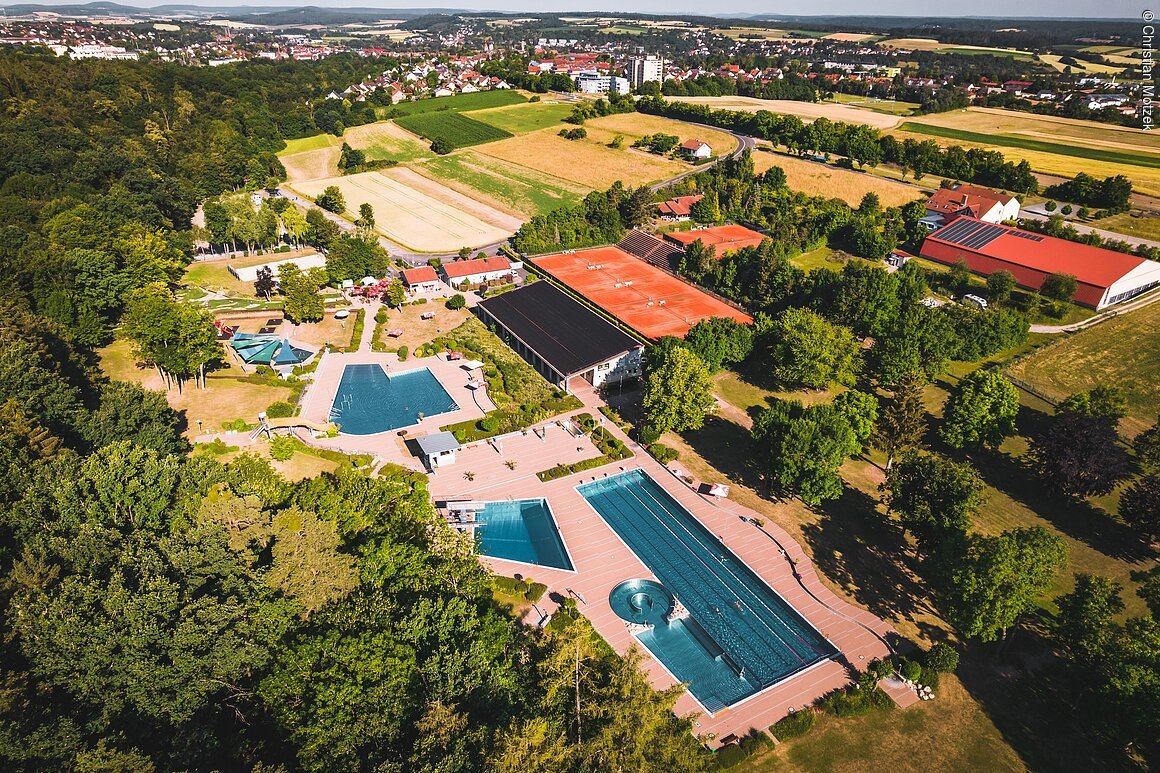 Wohnmobilstellplatz am Waldbad (Neustadt a.d.Aisch, Steigerwald)